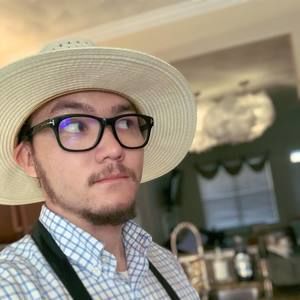 Meet your Posher, Max